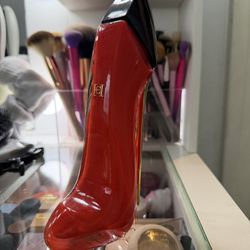 Carolina Herrera Women’s Perfume 