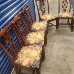 6 Vintage Chippendale Chairs 