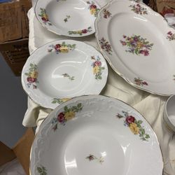 Fine China Set (15-25 Pieces)