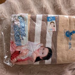 2 pcs Brand new Large size bath towel soft 