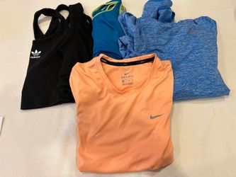 4 women’s active top bundle small