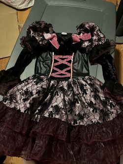 Spirit Halloween little girls with costume dress size medium