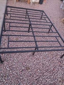 Bed Frame full good condition
