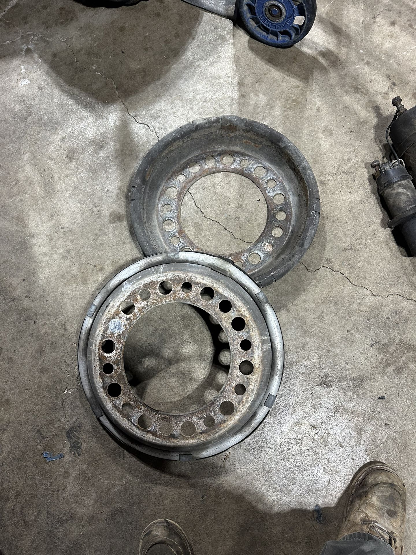 Semi Truck Balancing Beads