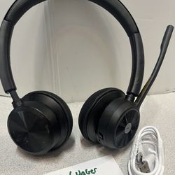 POLY VOYAGER 4320 UC Trucker Noise Cancelling Headsets with Mic, Wireless for Cellphones, Bluetooth 