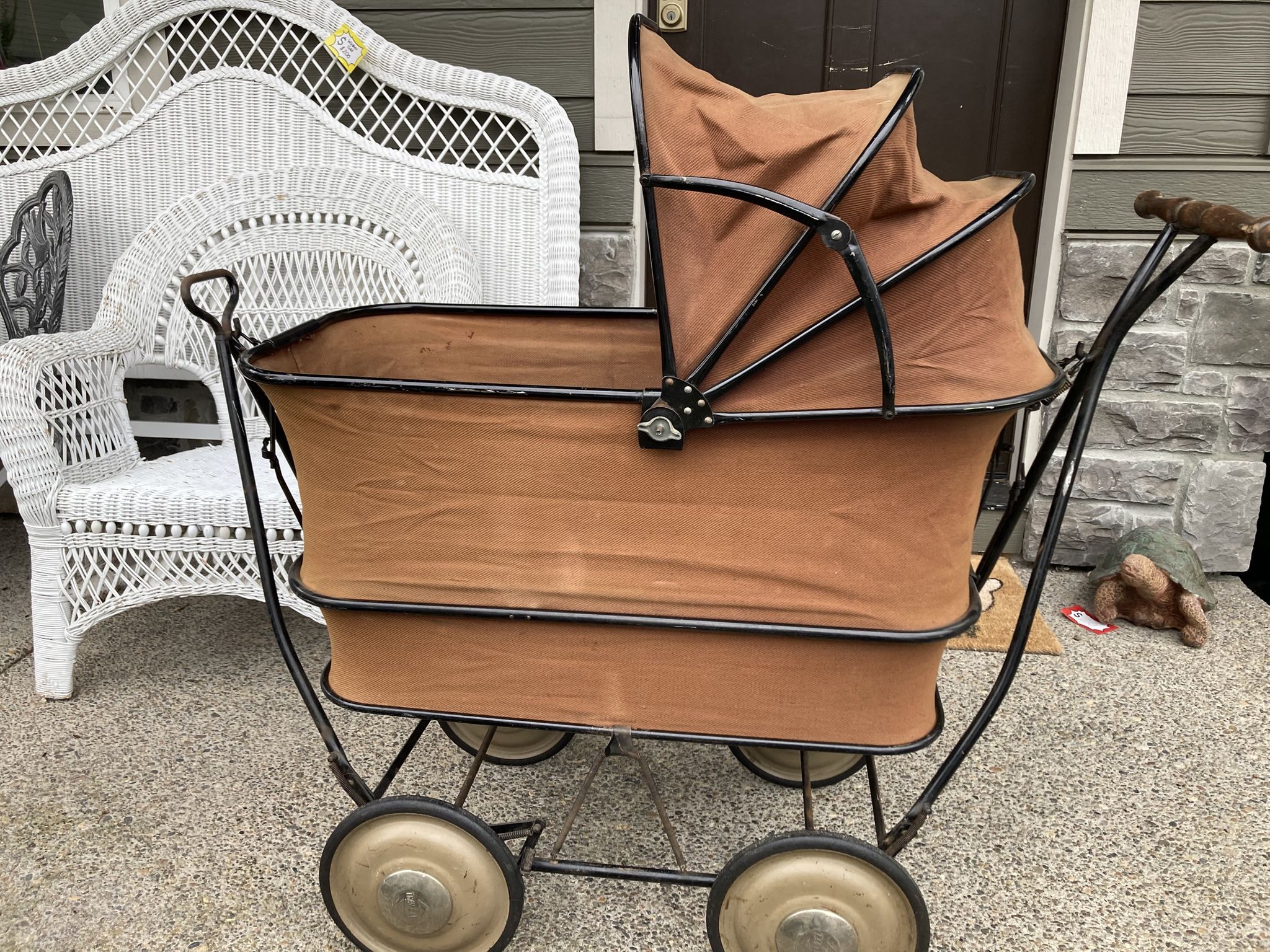 Trav-L-Eez Vintage 1920’s Stroller
