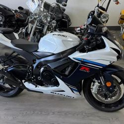 2023 SUZUKI GSX-R600 