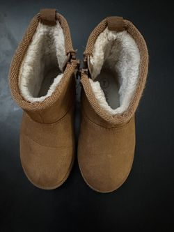 Toddler Boots Size 4 Beige
