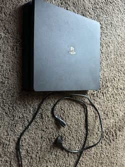 Playstation 4 Slim