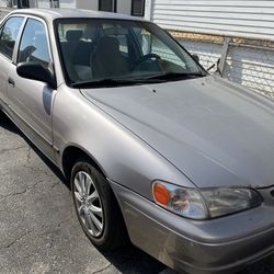2000 Toyota Corolla