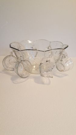 Crystal Punch Bowl with 8 Cups 