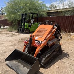 Brand New Skid Loader Gas 