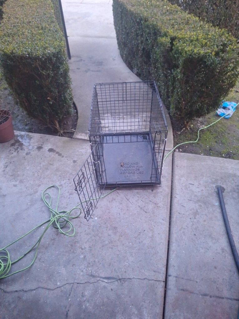 Dog / Cat Cage