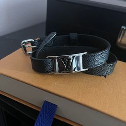 Louis Vuitton Belt for Sale in Chicago, IL - OfferUp
