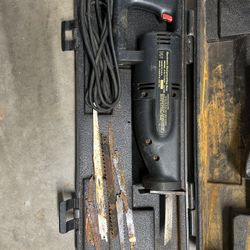 Reciprocating saw