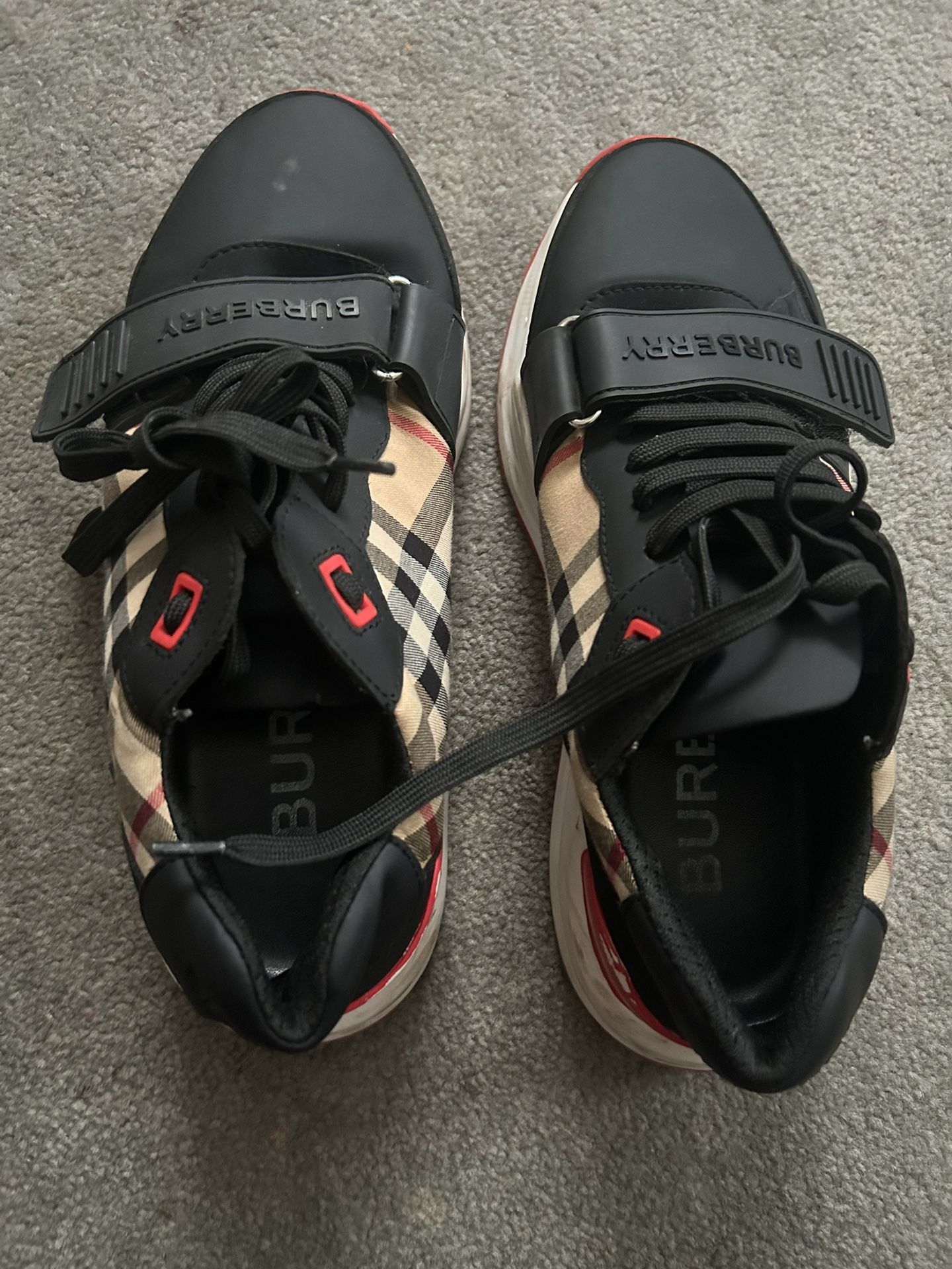 Burberry Shoe 
