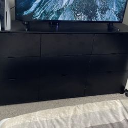 Black 9 Drawer Dresser