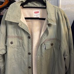 Levi’s vintage Jacket XL Men’s ;Light green army color