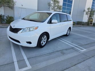 2010 Toyota Sienna