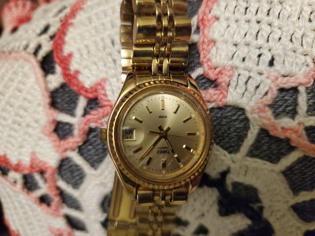 Timex CLASSIC DRESS WATCH