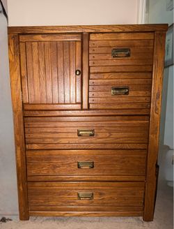 Cómoda /Solid Wood Dresser – No MDF