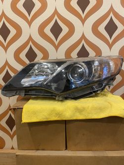 2012 - 2014 Toyota Camry Headlight