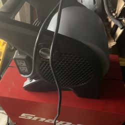 Lasko Pro Performance Pivoting Fan