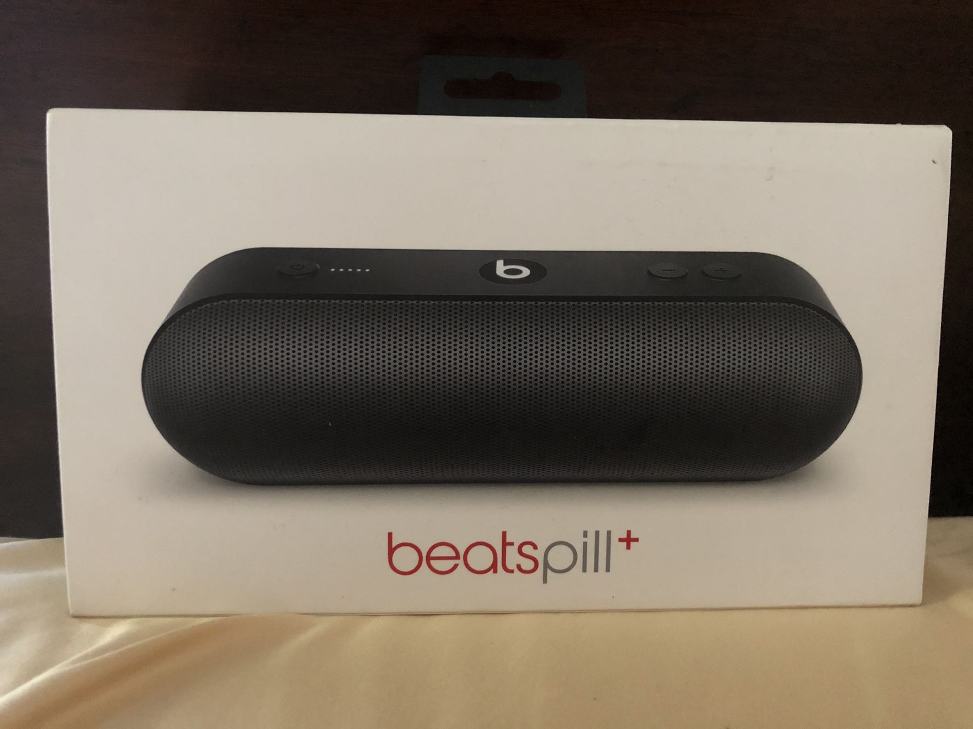 Beats pill plus+