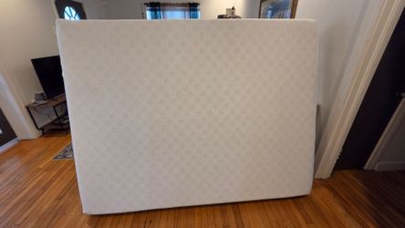 Firm Queen Size Mattress - Gel Memory Foam