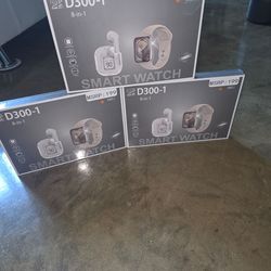 WATCH AND EARBUDS