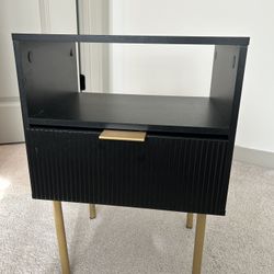 Nightstand 
