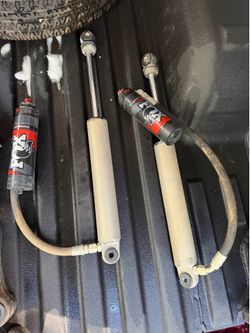 Fox Performance Elite 2.5 Rear Reservoir Shocks