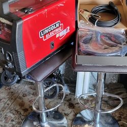 Lincoln Electric weld pak 140 HD Welding Machine