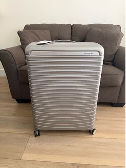 Samsonite Frame Lock Luggage