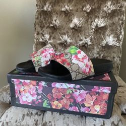 NEW Pink Gucci Sandals !