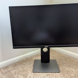 22 Inch Dell Monitor Along With Wired Keyboard And Wired Mouse For $15