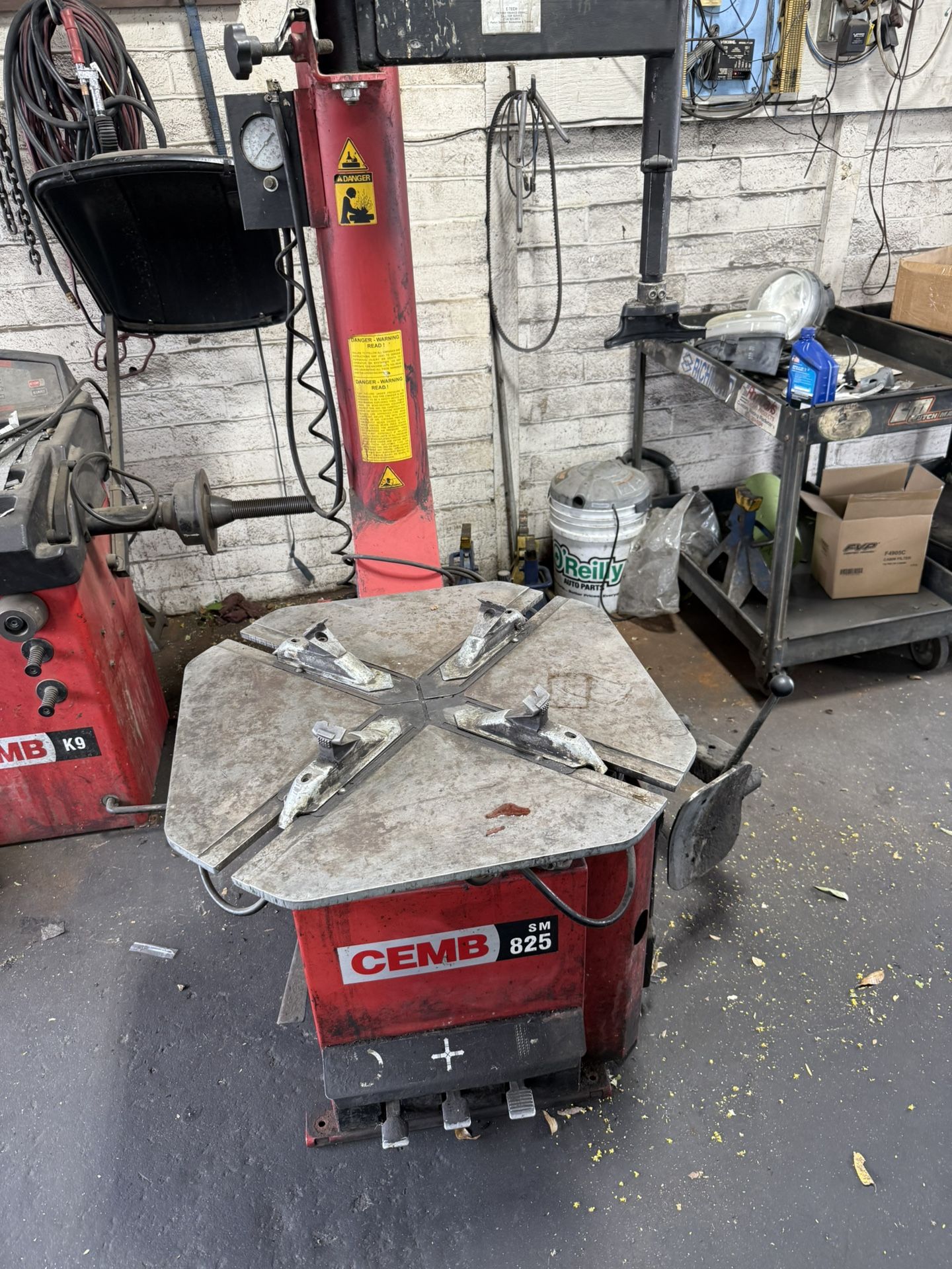 Tire Changer Balancing Machine