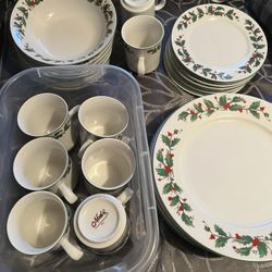 Dinnerware Christmas Set