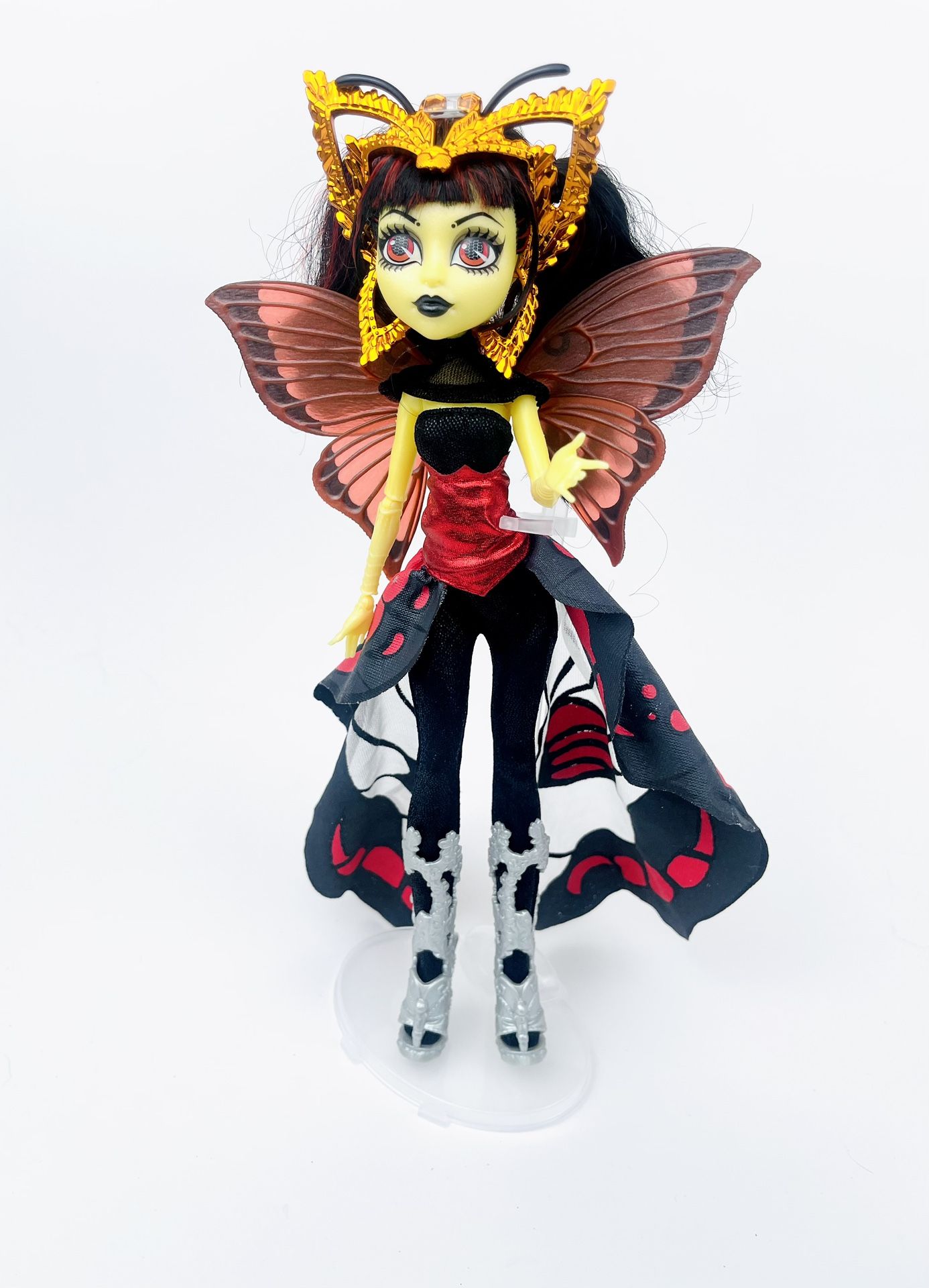 luna mothews doll