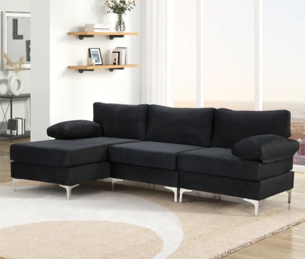 LARGE SECTIONAL SOFA