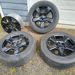 20 in rims and 3 wheels