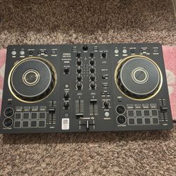 Dj board