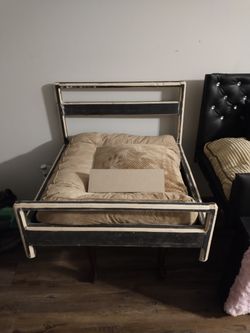 Rustic look puppy bed
