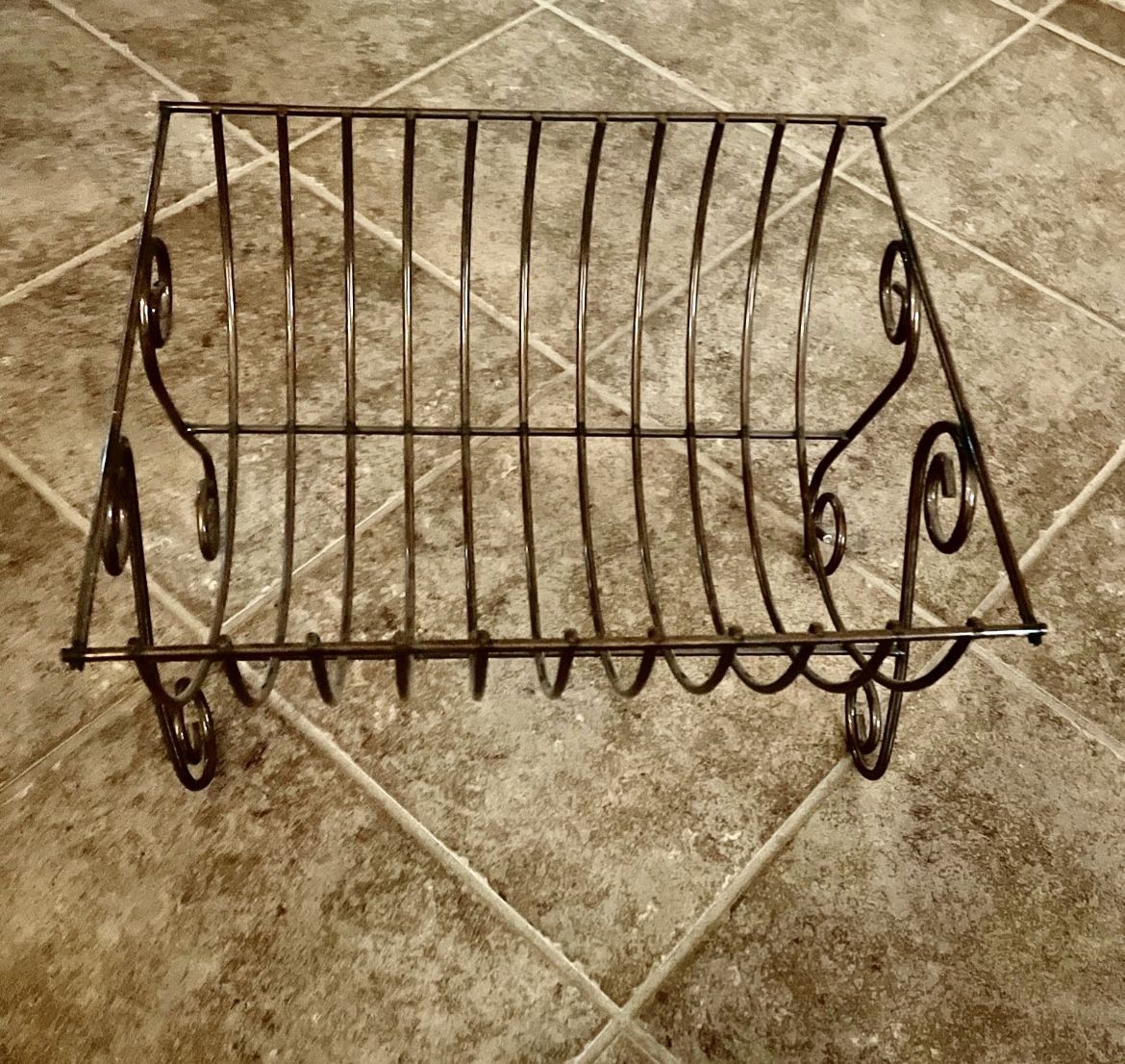 Magazine / Planter Wire Rack Bronze Color