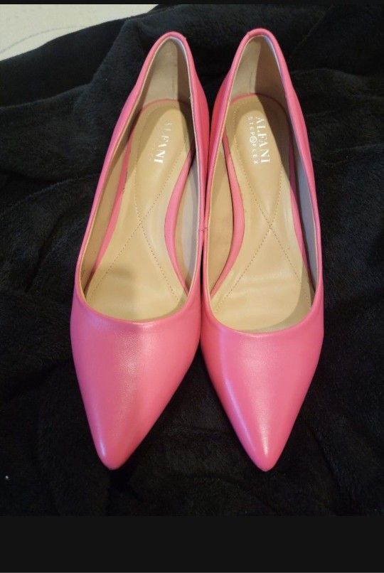 Alfani Hot Pink 3 Inch Heels-size 8