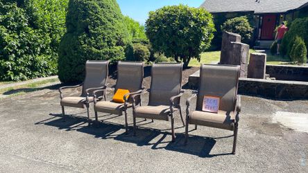 FREE Outdoor Patio Chairs Set of 4