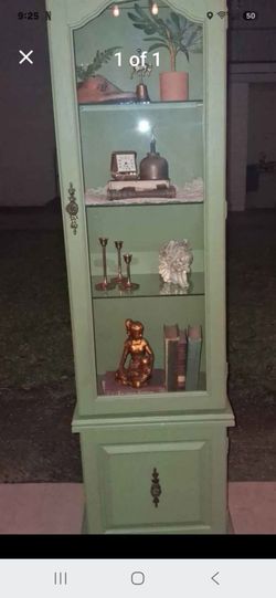 Vtg Curio Cabinet