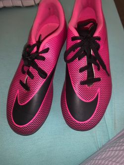 Used once Nike cleats