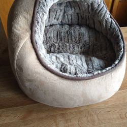 Cozy Cave Pet Bed Like New