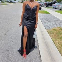 Black Long Sequin Prom Dress Size 10